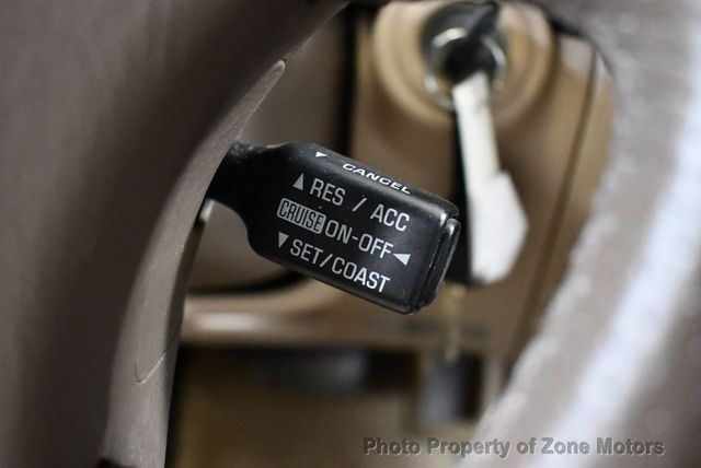 2000 Toyota Land Cruiser 4dr 4WD - 22726471 - 32