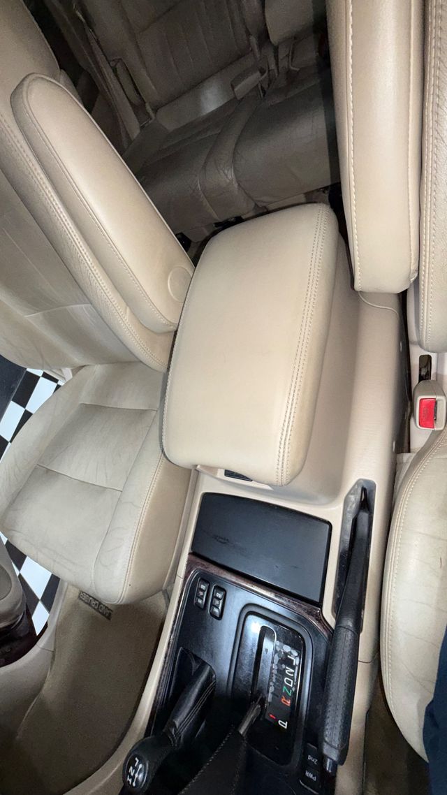 2000 Toyota Land Cruiser 4dr 4WD - 22977660 - 99