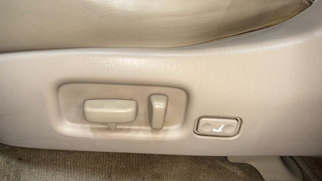 2000 Toyota Land Cruiser 4dr 4WD - 22977660 - 82