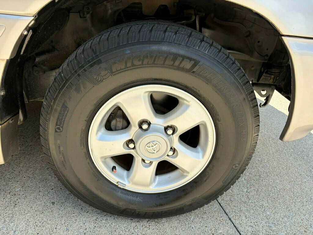 2000 Toyota Land Cruiser 4dr 4WD - 23044541 - 19