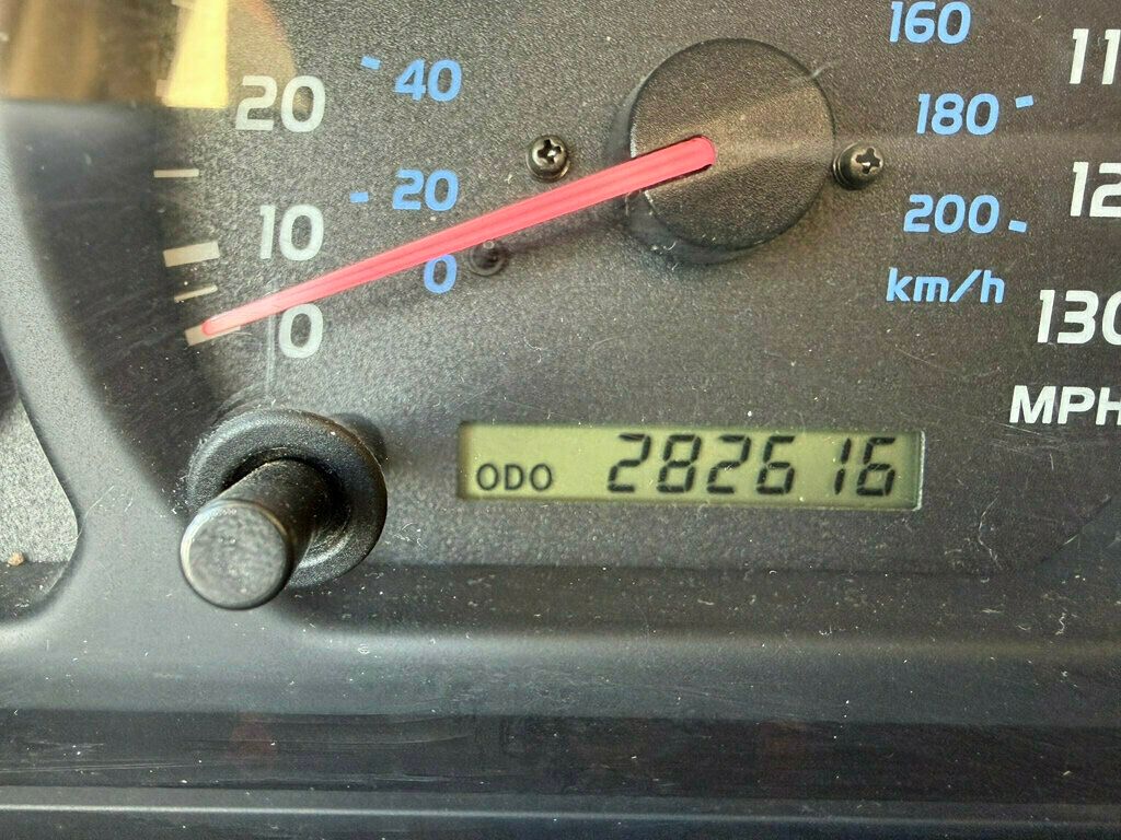 2000 Toyota Land Cruiser 4dr 4WD - 23044541 - 38