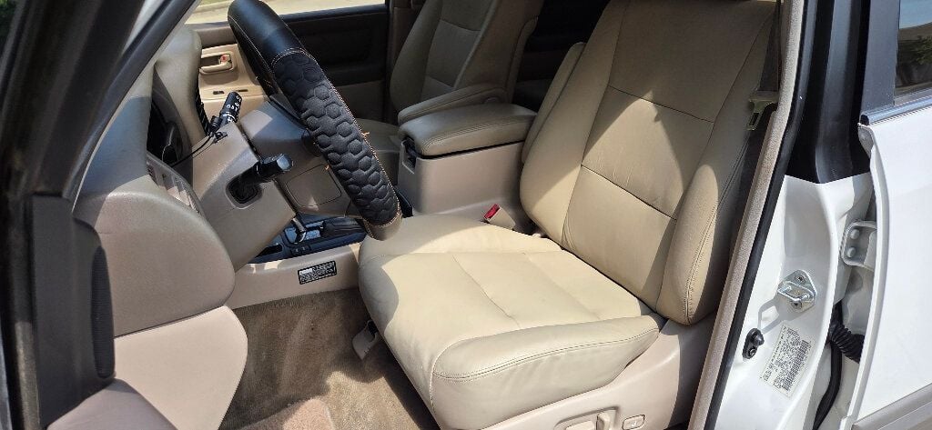 2000 Toyota Land Cruiser 4x4 Clean WESTERN Truck Very RARE V8 3 Rows 615-300-6004 - 22909956 - 11