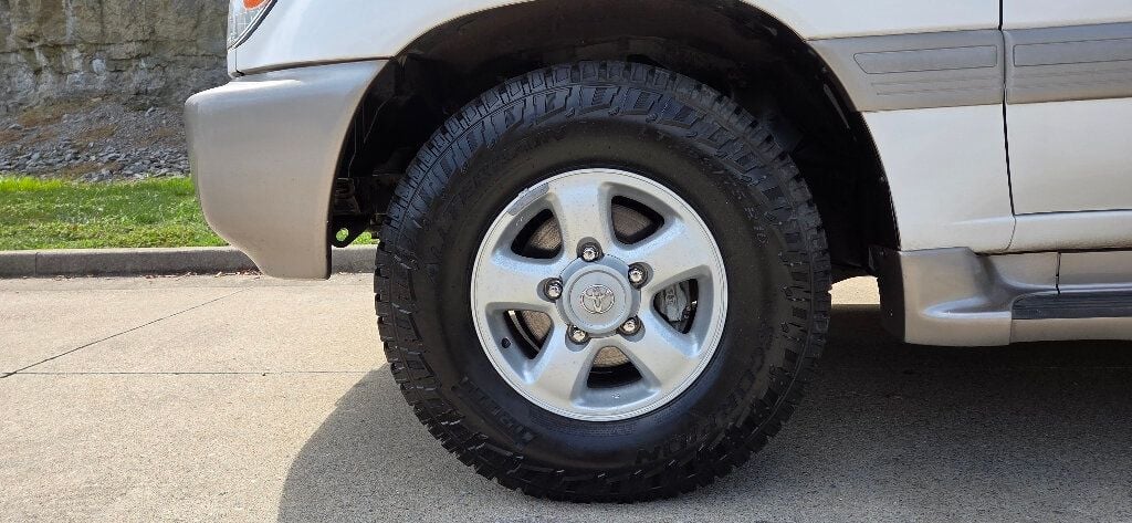 2000 Toyota Land Cruiser 4x4 Clean WESTERN Truck Very RARE V8 3 Rows 615-300-6004 - 22909956 - 30