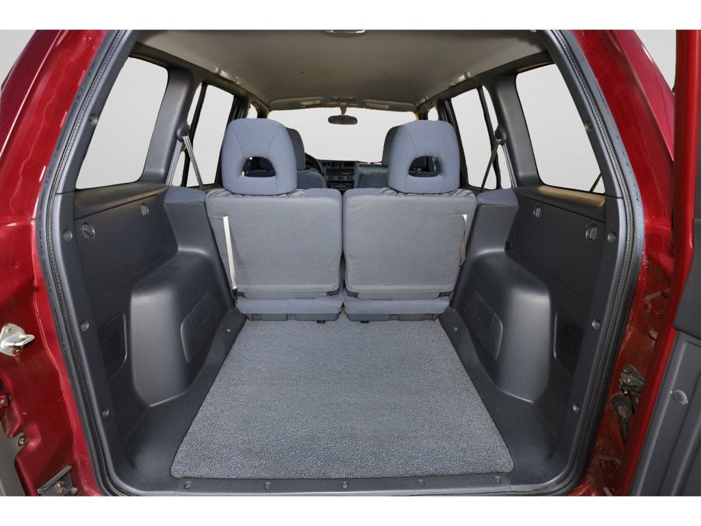 2000 Toyota RAV4 photo 24