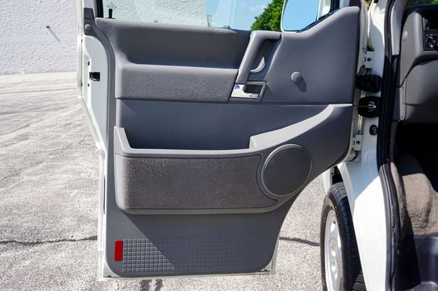 2000 Volkswagen Eurovan *Winnebago Camper* *California Van* *Super Clean* *Rust-Free* - 23074064 - 28