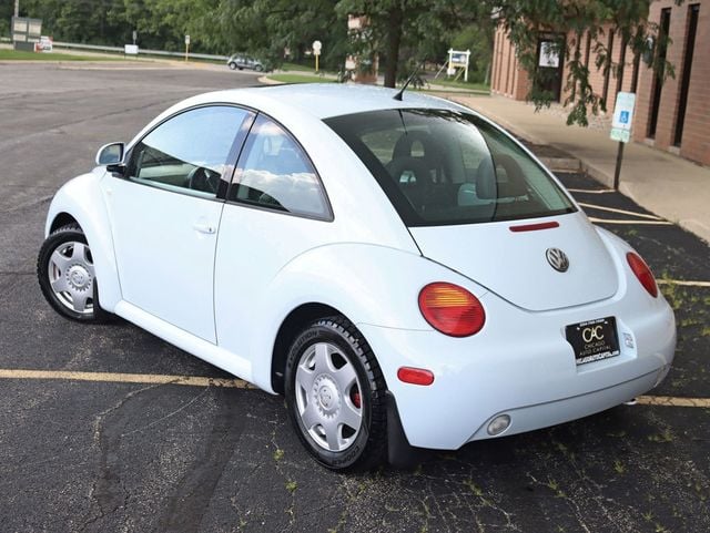2000 Volkswagen New Beetle 2dr Coupe GLS Automatic - 23048561 - 9