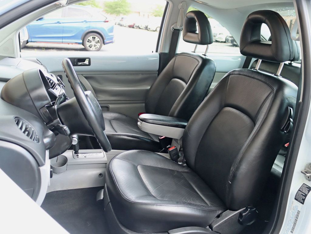 2000 Volkswagen New Beetle 2dr Coupe GLS Automatic - 23048561 - 15