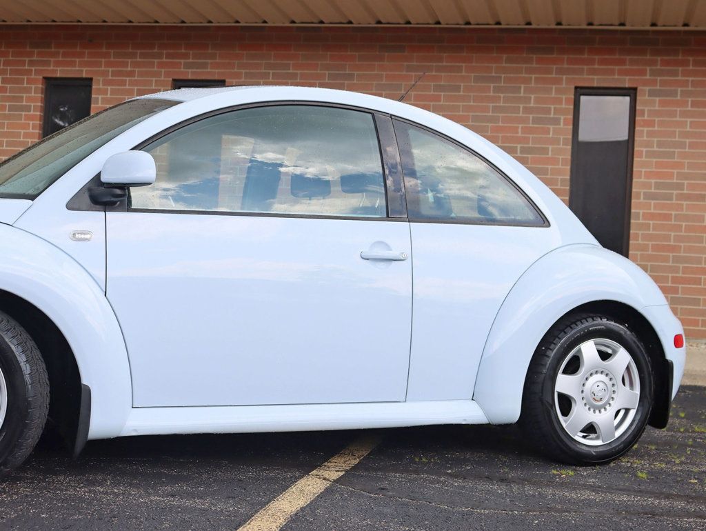 2000 Volkswagen New Beetle 2dr Coupe GLS Automatic - 23048561 - 1