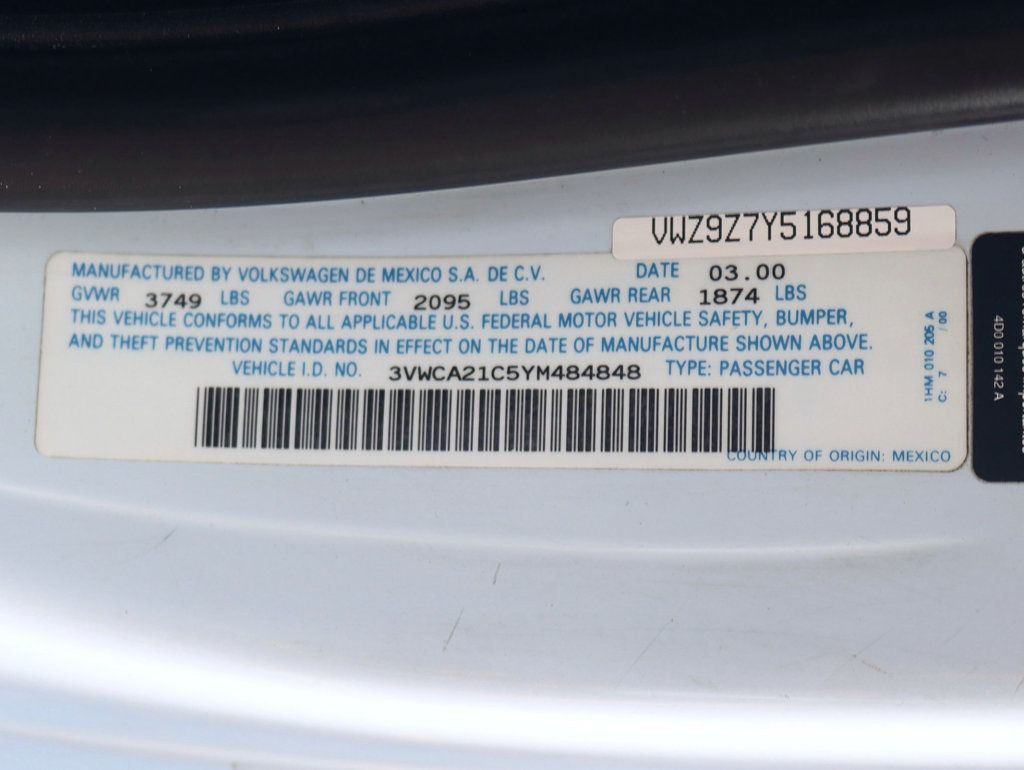 2000 Volkswagen New Beetle 2dr Coupe GLS Automatic - 23048561 - 24