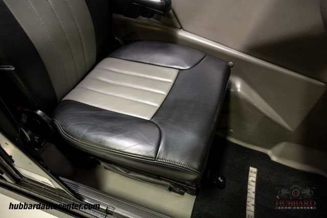 2001 AM General Hummer 4-Passenger Wagon Enclosed - 22914399 - 19