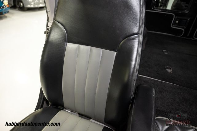 2001 AM General Hummer 4-Passenger Wagon Enclosed - 22914399 - 23