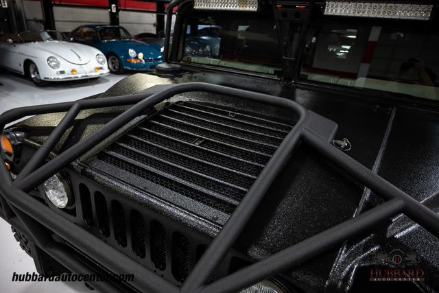 2001 AM General Hummer 4-Passenger Wagon Enclosed - 22914399 - 30