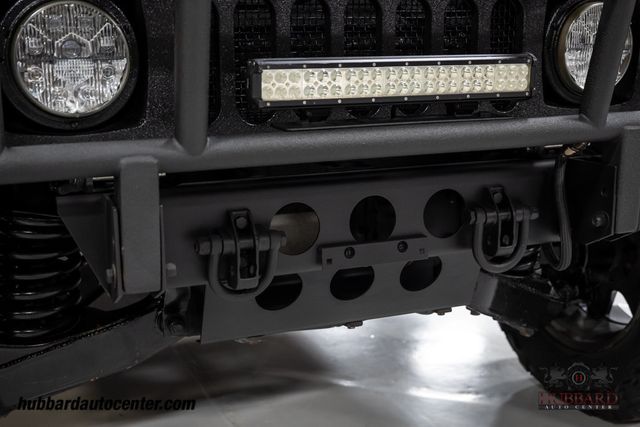 2001 AM General Hummer 4-Passenger Wagon Enclosed - 22914399 - 33