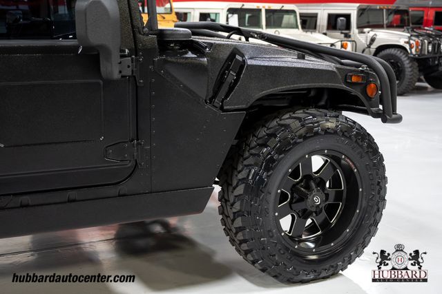 2001 AM General Hummer 4-Passenger Wagon Enclosed - 22914399 - 38