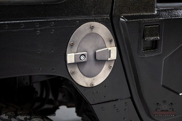 2001 AM General Hummer 4-Passenger Wagon Enclosed - 22914399 - 44