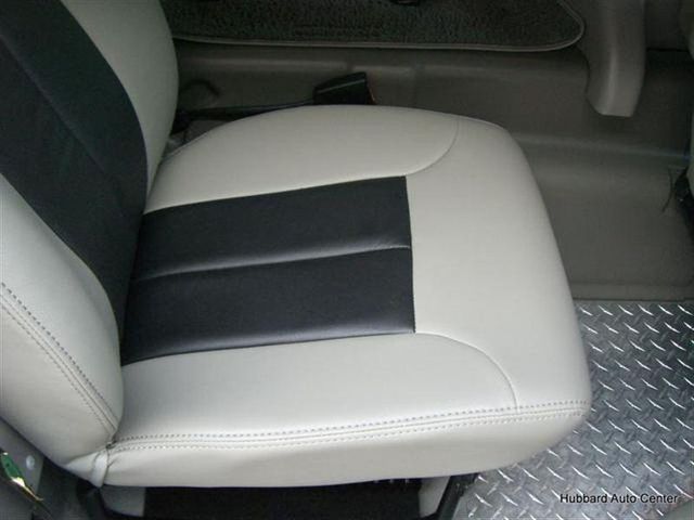 2001 AM General Hummer Base Trim - 9419357 - 68