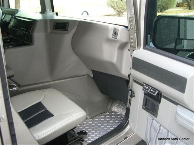 2001 AM General Hummer Base Trim - 9419357 - 74