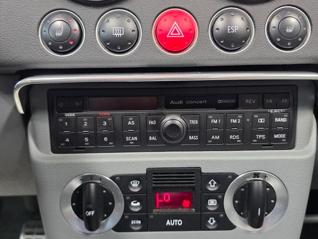 2001 Audi TT Roadster 2dr Roadster Quattro 6-Spd w/ESP - 23044454 - 31