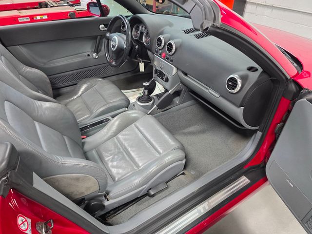 2001 Audi TT Roadster 2dr Roadster Quattro 6-Spd w/ESP - 23044454 - 36