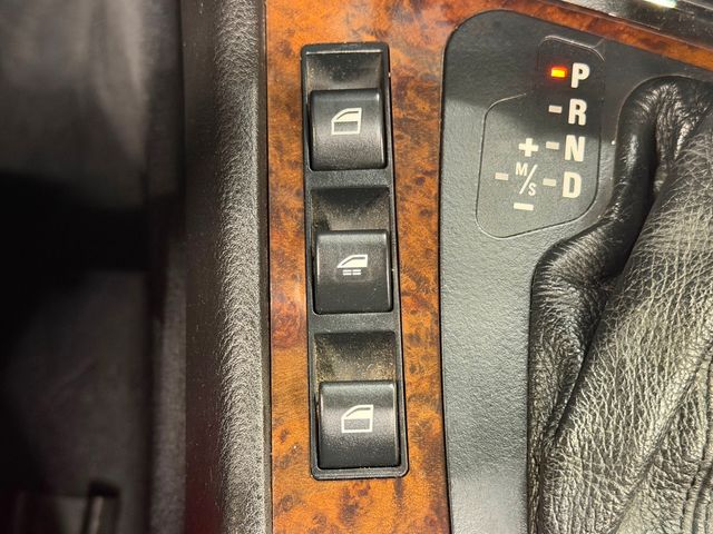 2001 BMW 3 Series 325Ci - 23025004 - 30
