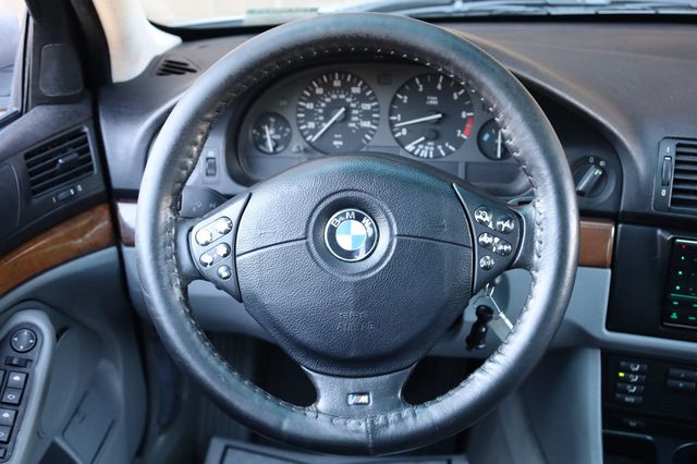 2001 BMW 5 Series 530iA - 22958425 - 24