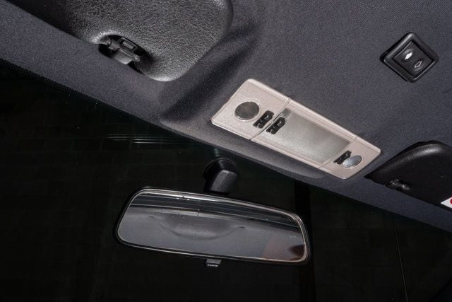 2001 BMW Z3 3.0i - 22950796 - 21