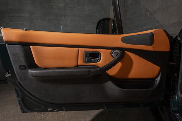 2001 BMW Z3 3.0i - 22950796 - 24