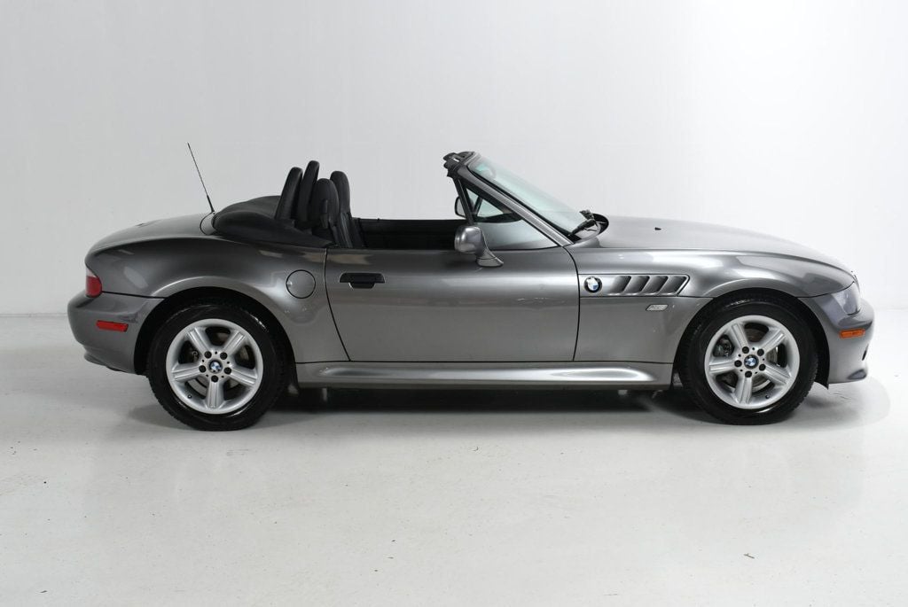 2001 BMW Z3 Roadster 2.5i - 22338195 - 3