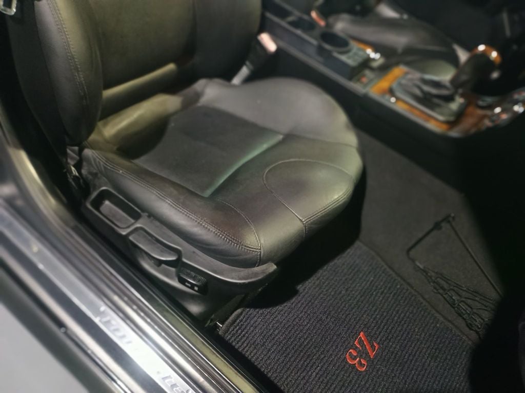 2001 BMW Z3 Roadster 3.0i M-Sport 1 Owner Clean Carfax Florida Car - 22979387 - 32