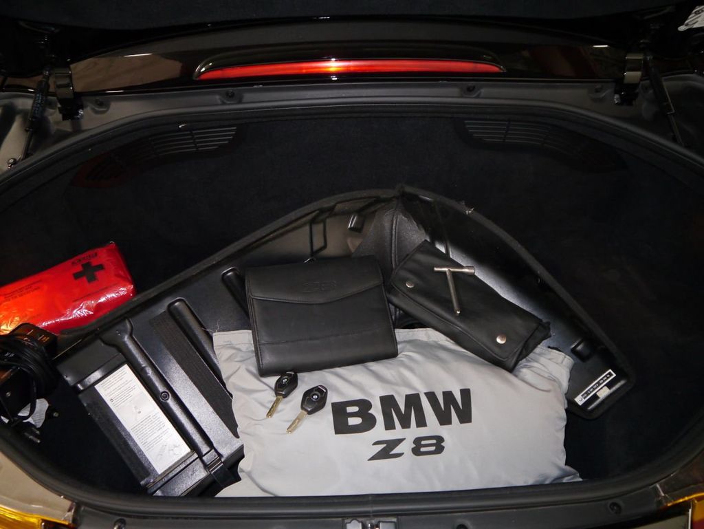 2001 BMW Z8 Series  - 20082340 - 17