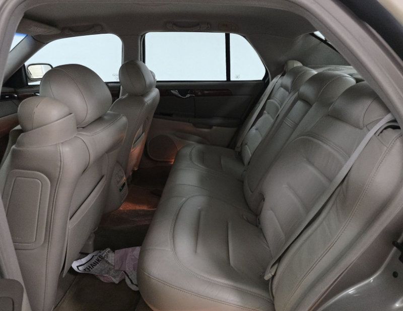 2001 Cadillac DeVille 4dr Sedan Clean Title Florida Car - 23002131 - 13
