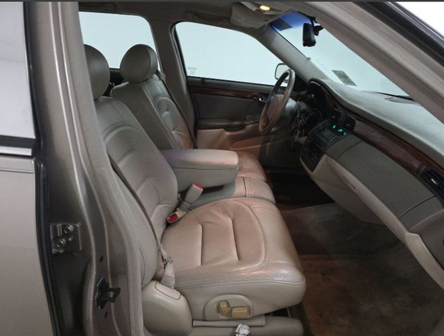 2001 Cadillac DeVille 4dr Sedan Clean Title Florida Car - 23002131 - 17
