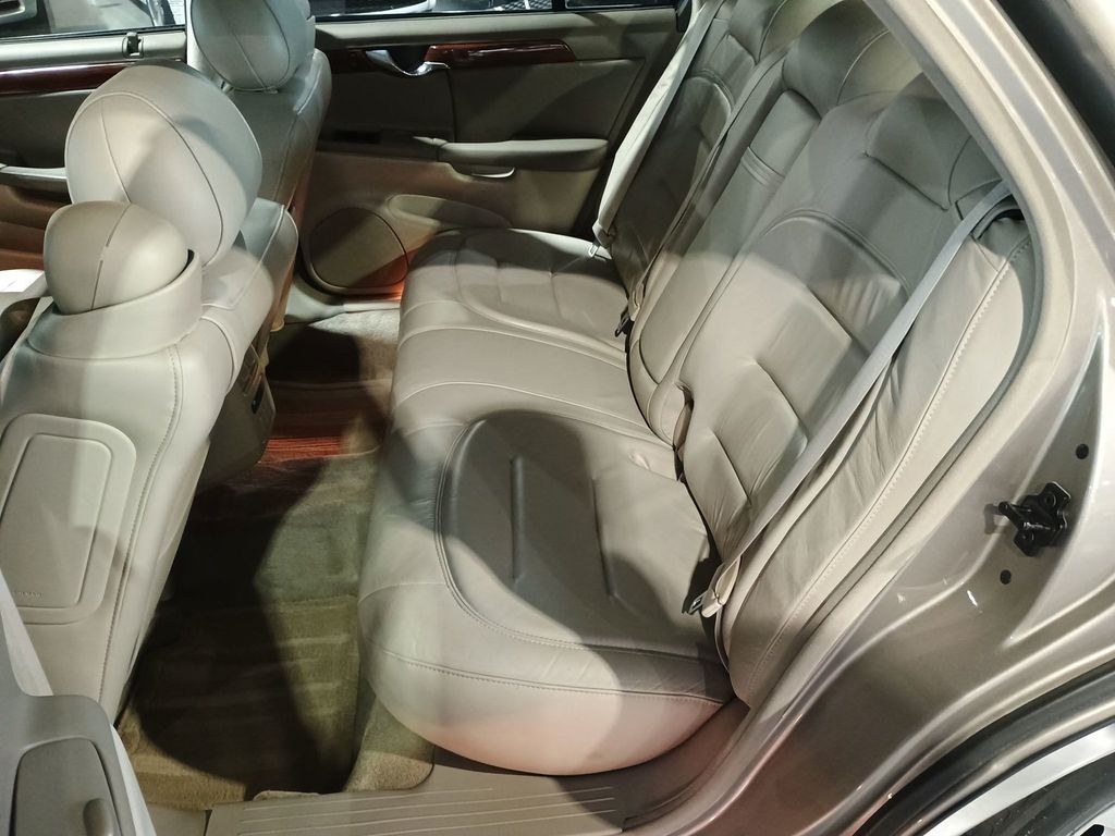 2001 Cadillac DeVille 4dr Sedan Clean Title Florida Car - 23002131 - 43