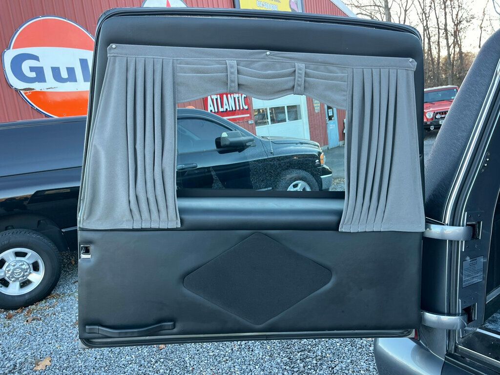 2001 Cadillac DeVille Hearse DeVille Sayers & Scovill Masterpiece Hearse - 22946128 - 12