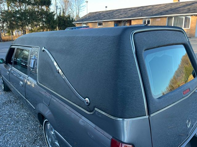2001 Cadillac DeVille Hearse DeVille Sayers & Scovill Masterpiece Hearse - 22946128 - 15