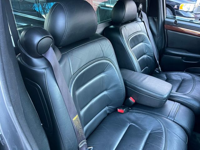 2001 Cadillac DeVille Hearse DeVille Sayers & Scovill Masterpiece Hearse - 22946128 - 18