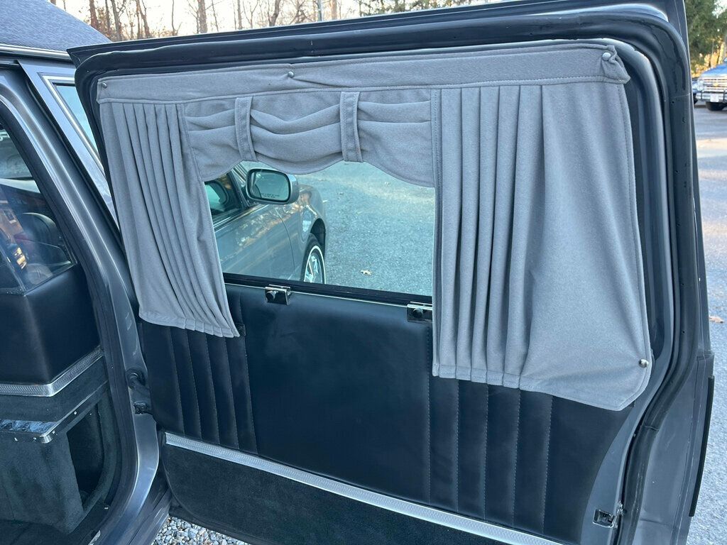 2001 Cadillac DeVille Hearse DeVille Sayers & Scovill Masterpiece Hearse - 22946128 - 26