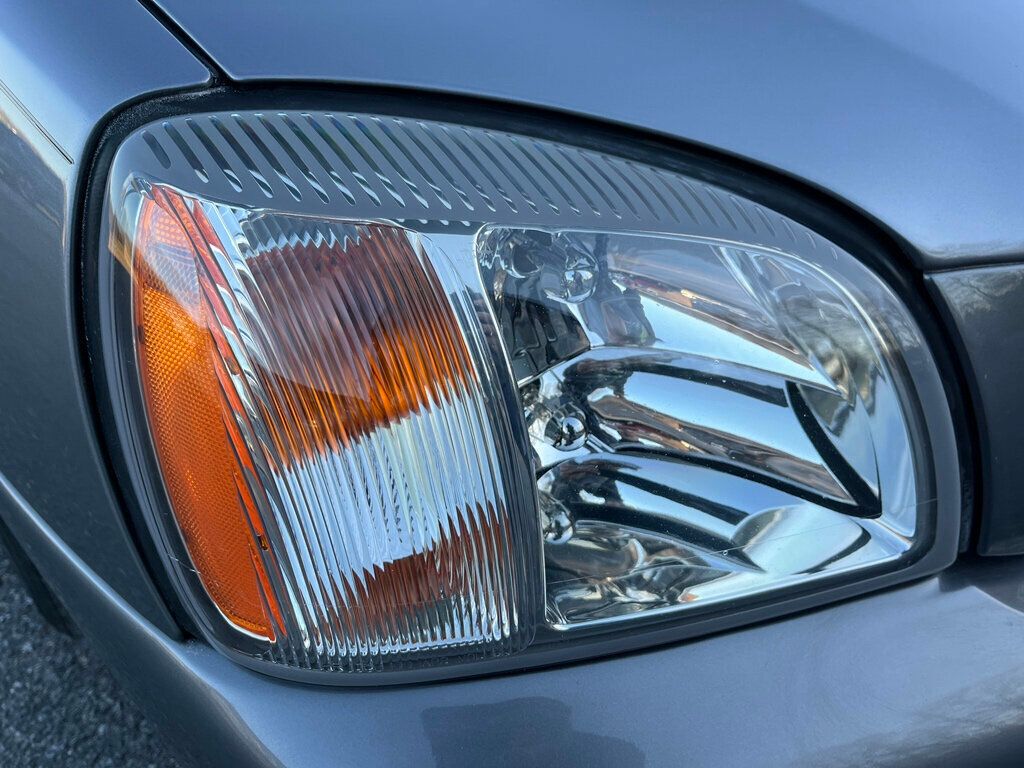 2001 Cadillac DeVille Hearse DeVille Sayers & Scovill Masterpiece Hearse - 22946128 - 35