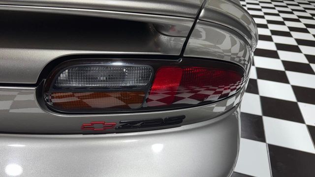 2001 Chevrolet Camaro 2dr Coupe Z28 - 22922676 - 23