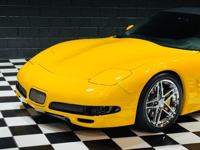 2001 Chevrolet Corvette 2dr Convertible - 22941967 - 24