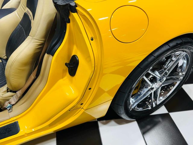 2001 Chevrolet Corvette 2dr Convertible - 22941967 - 70