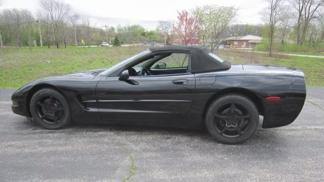 2001 Chevrolet Corvette 2dr Convertible - 23026718 - 17