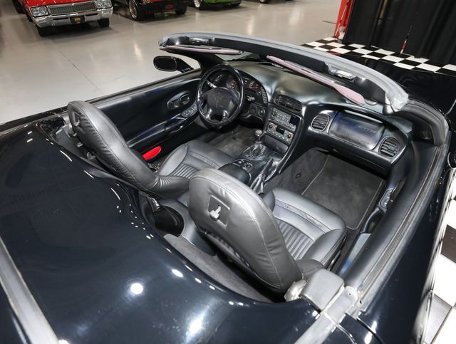 2001 Chevrolet Corvette 2dr Convertible - 23026718 - 38