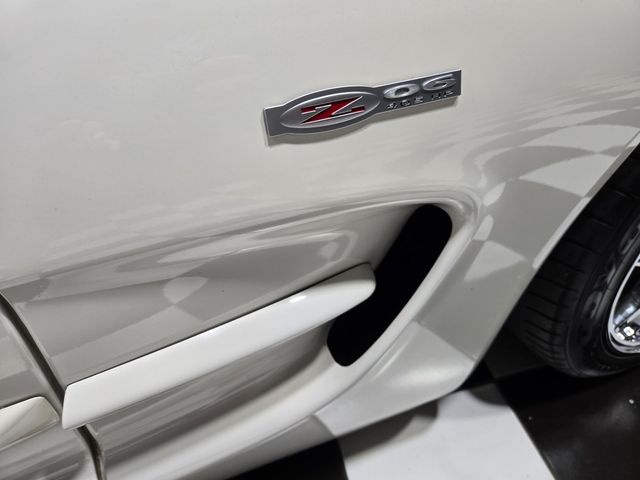 2001 Chevrolet Corvette 2dr Convertible - 23058562 - 53