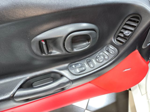 2001 Chevrolet Corvette 2dr Convertible - 23058562 - 84