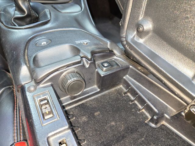 2001 Chevrolet Corvette 2dr Convertible - 23058562 - 92
