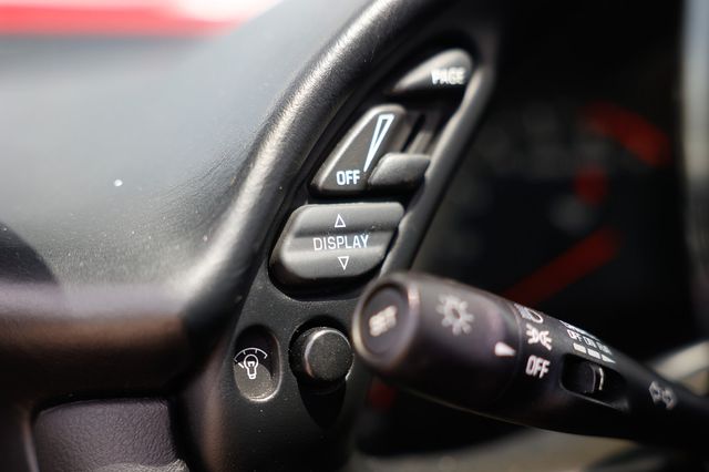 2001 Chevrolet Corvette 2dr Convertible - 23046070 - 21