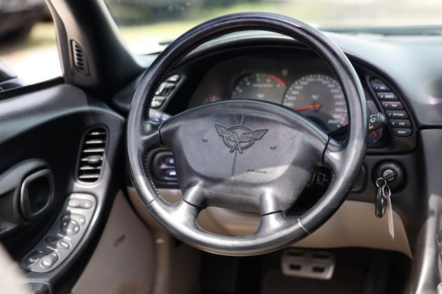 2001 Chevrolet Corvette 2dr Convertible - 23046070 - 23