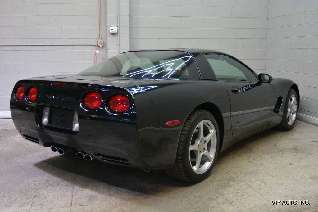 2001 Chevrolet Corvette 2dr Coupe - 22960730 - 3