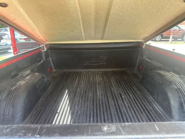 2001 Chevrolet Silverado 1500 LS - 23030799 - 11